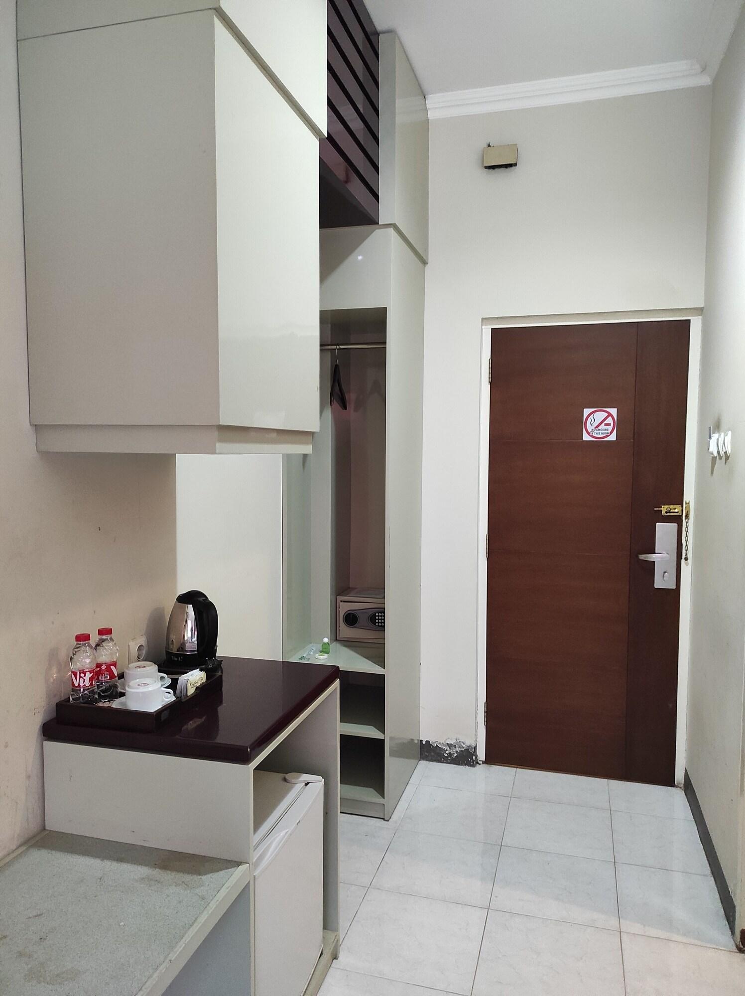 Hotel Orlen Yogyakarta Exterior photo